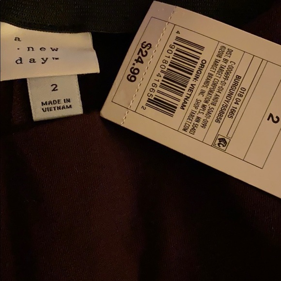NWT High-Rise Skinny Ankle Pants Burgundy Stretch - Picture 8 of 8